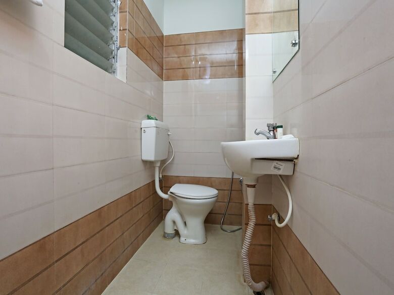 Hotel Oyo 13265 Aashray Guest House
