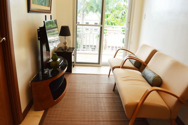 Hotel Centtro Residences