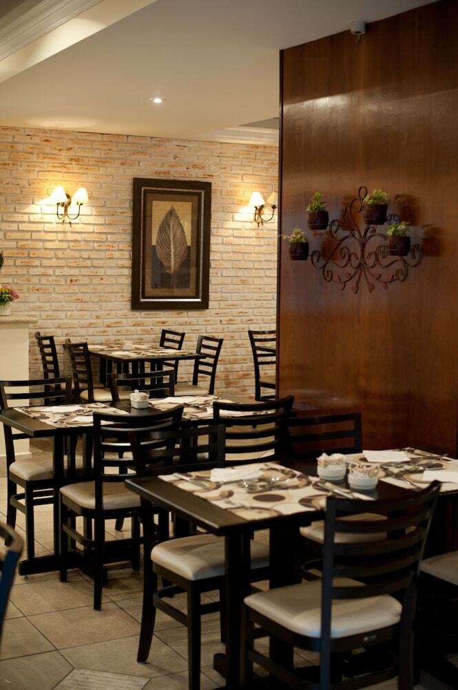 Hotel Sequoia Flat