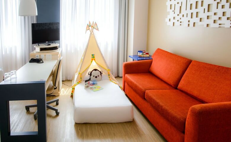 Hotel Comfort Suites Alphaville