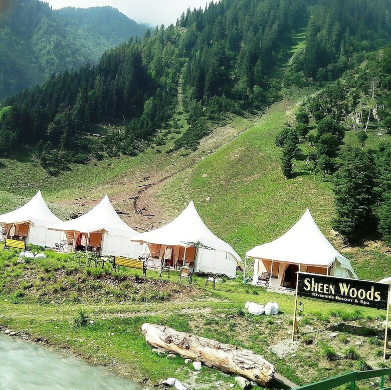 Hotel Sheen Woods Resort
