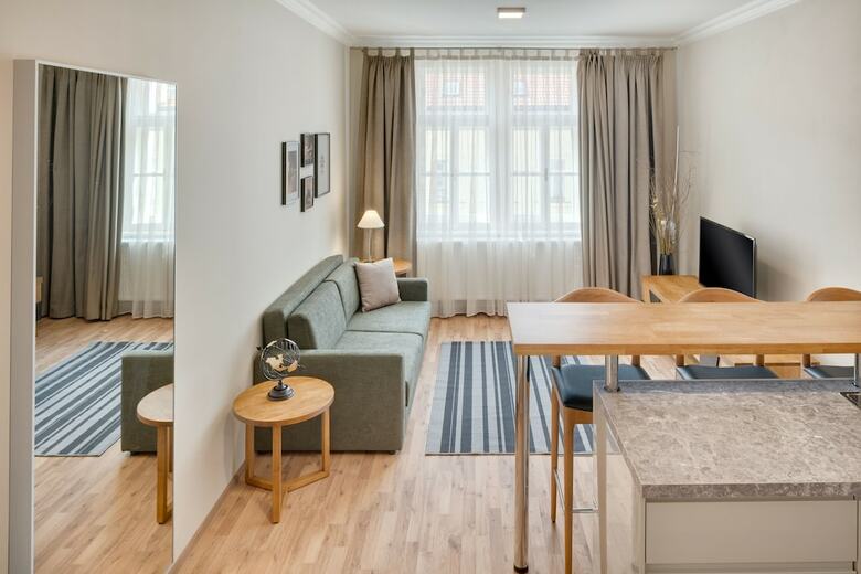 Louren Apartments