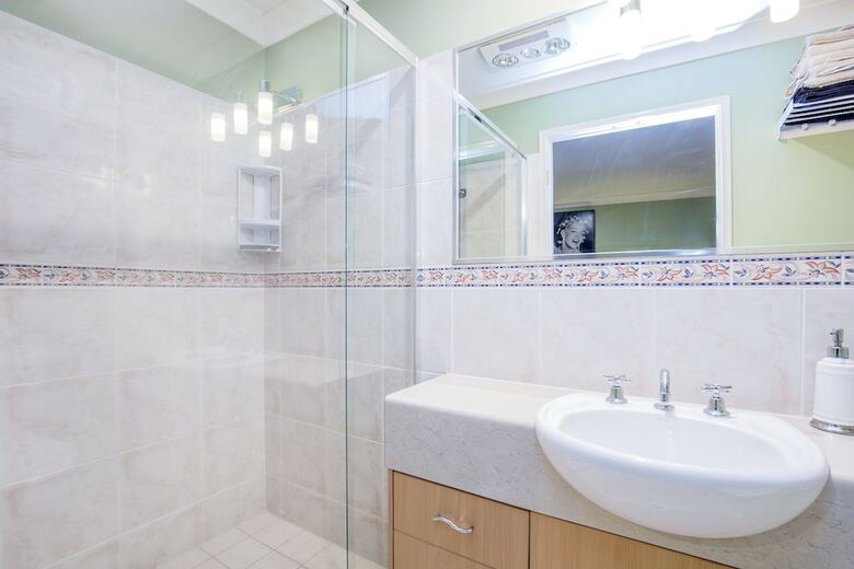 Anaheim Holiday Houses