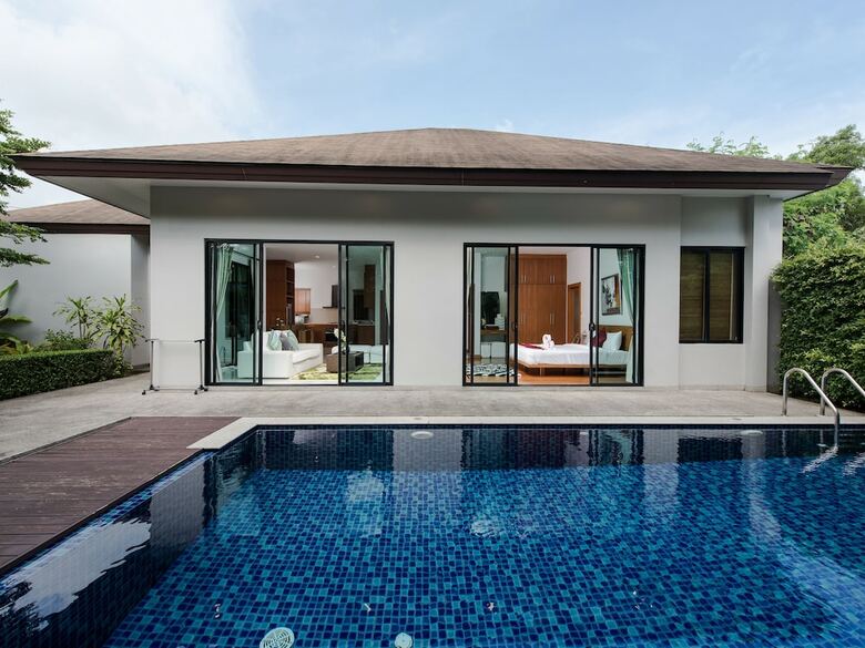 Peykaa Villa