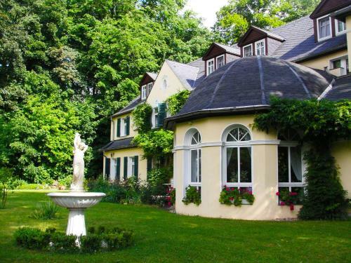Hotel & Restaurant Bellevue Schm�lln