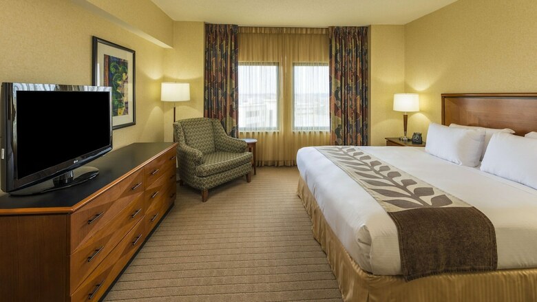 Hotel Doubletree Suites By Hilton Htl & Conf Cntr Downers Grove