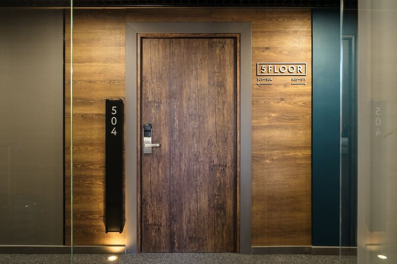 Aparthotel The Faces Historical Center