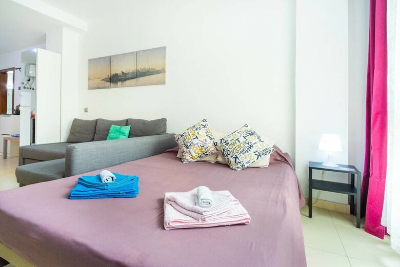 Apartamentos White Rose