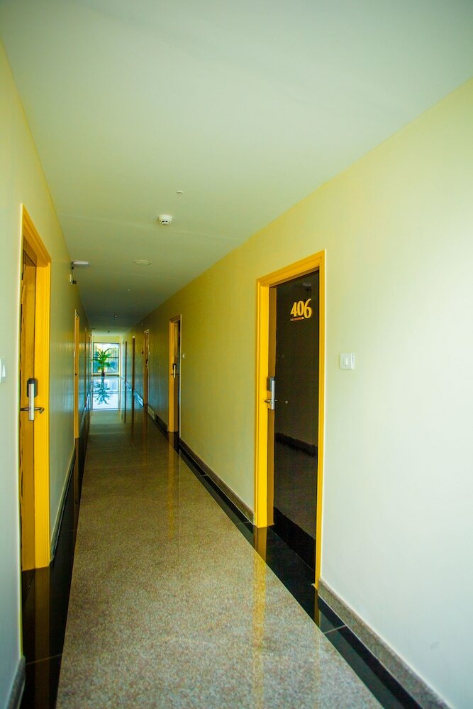 Hotel Northern Suites @ C Block