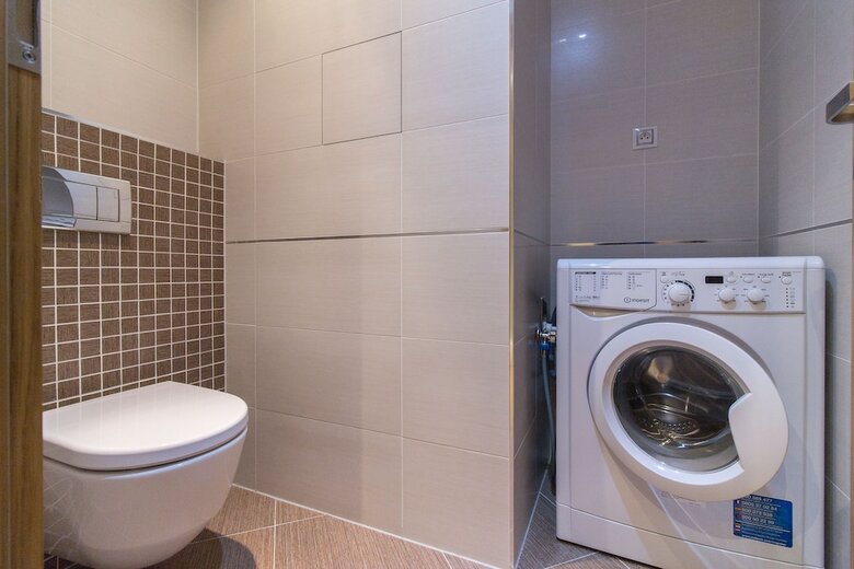New Modern Apartment With Zizkov Parking