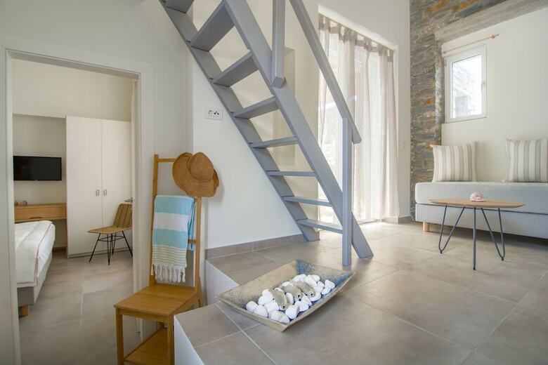 Apartamentos Vourkari Village