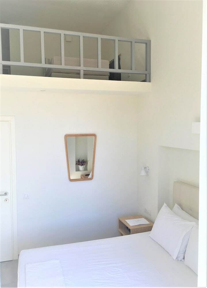 Apartamentos Vourkari Village