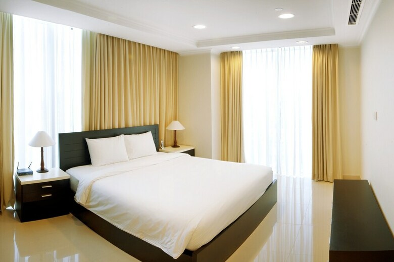 Apartamentos Mayfair Suites