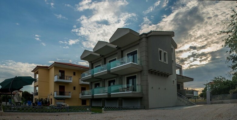 Hotel Grey House Apartments