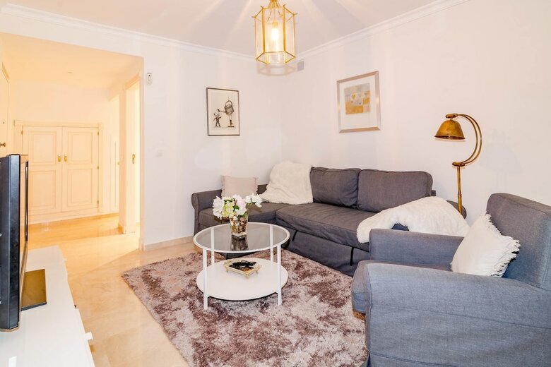 Aa-family Friendly 3 Bedroom Apartment