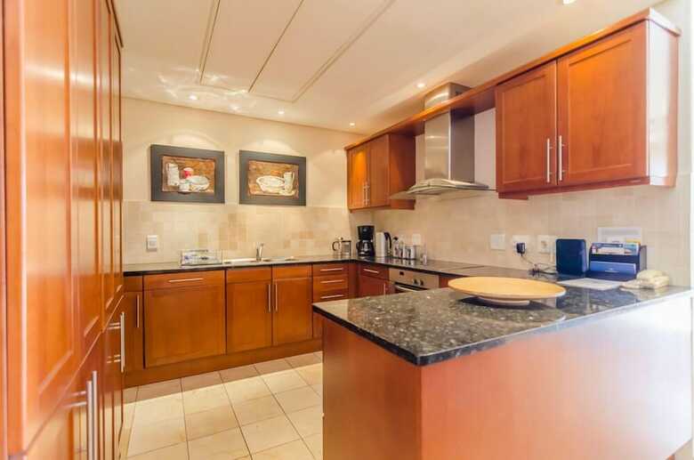 Hotel Mountain Marina Luxury Apartments