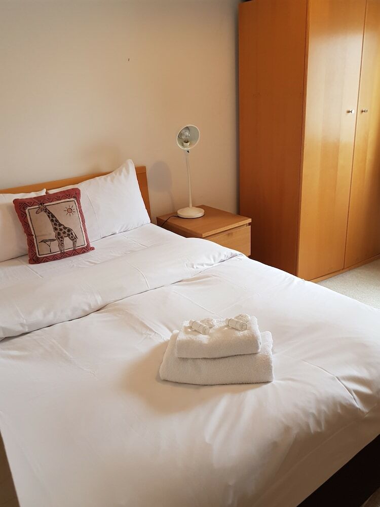 Apartamentos Double Room & Private Bathroom
