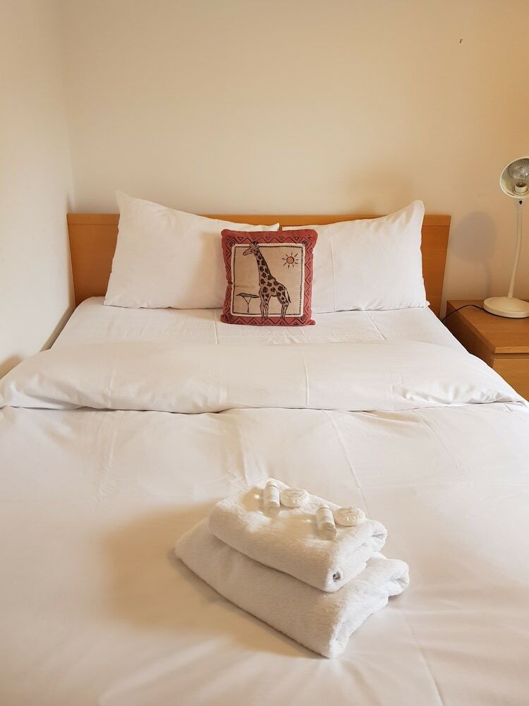 Apartamentos Double Room & Private Bathroom