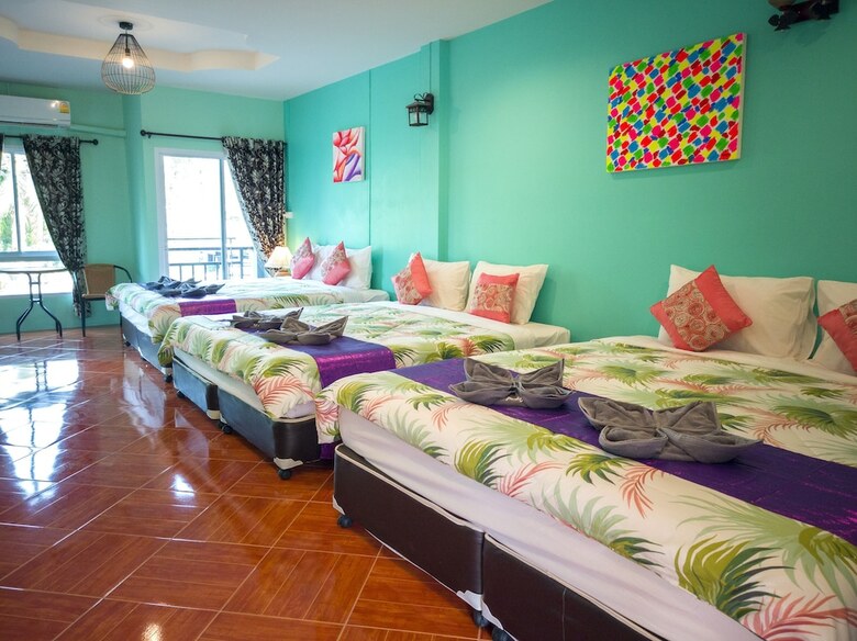 Hotel Grand Orchid Resort