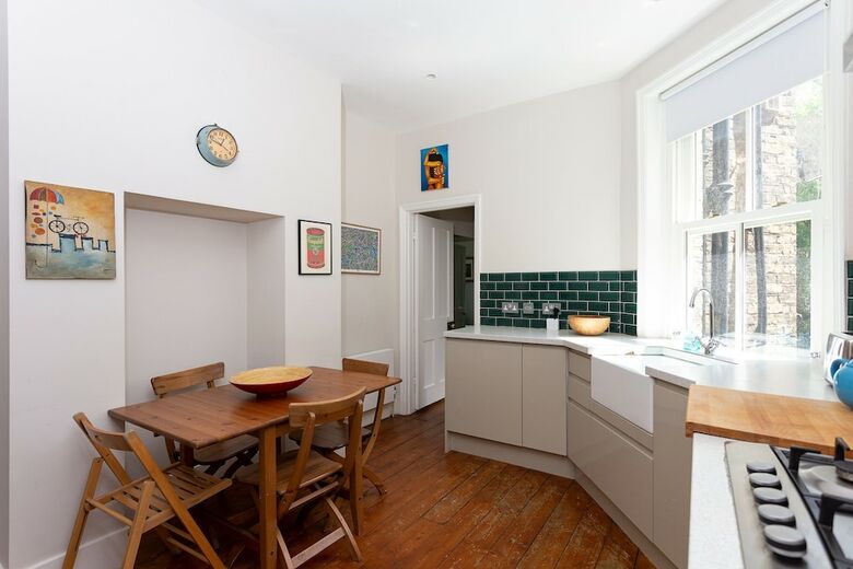 Two Bedroom House With Garden In Maida Vale