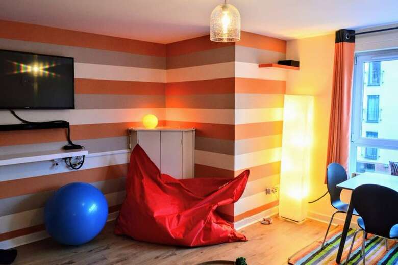 Modern 2 Bedroom Apartment Near The Sea