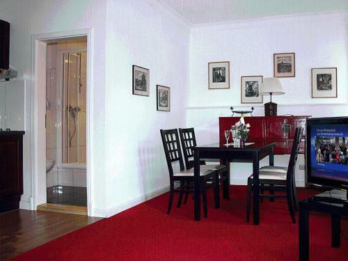 Hostal Kaffeehaus Und Konditorei Heldt