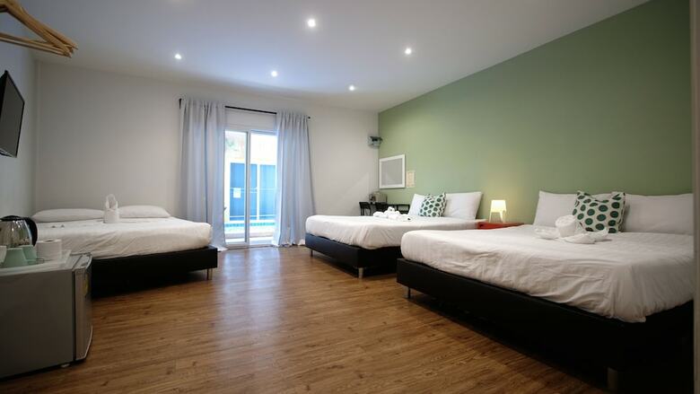 Hotel Resort V - Mrt Huai Khwang