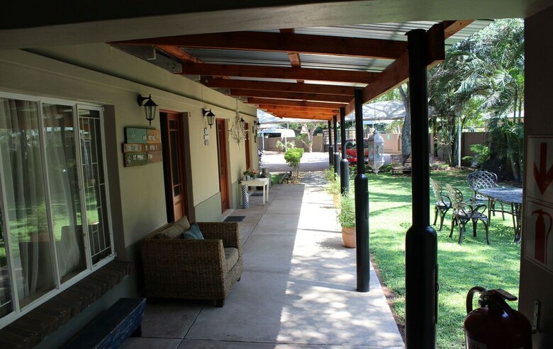 Hotel Four Seasons Guesthouses
