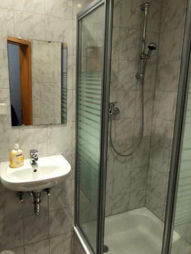 Hostal Ihre Zimmervermietung Am R�merlager