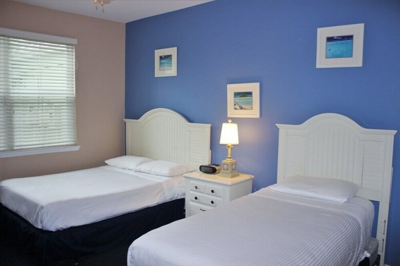Runaway Beach Club 9103 - Three Bedroom Condo