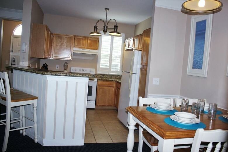 Runaway Beach Club 8203 - Two Bedroom Condo