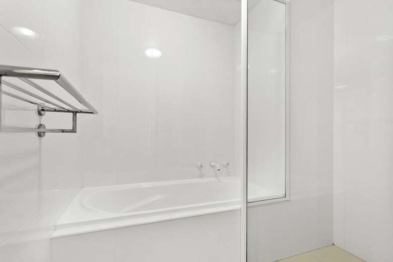 Apartamentos Mistral Court, Unit 7/17 Mistral Close