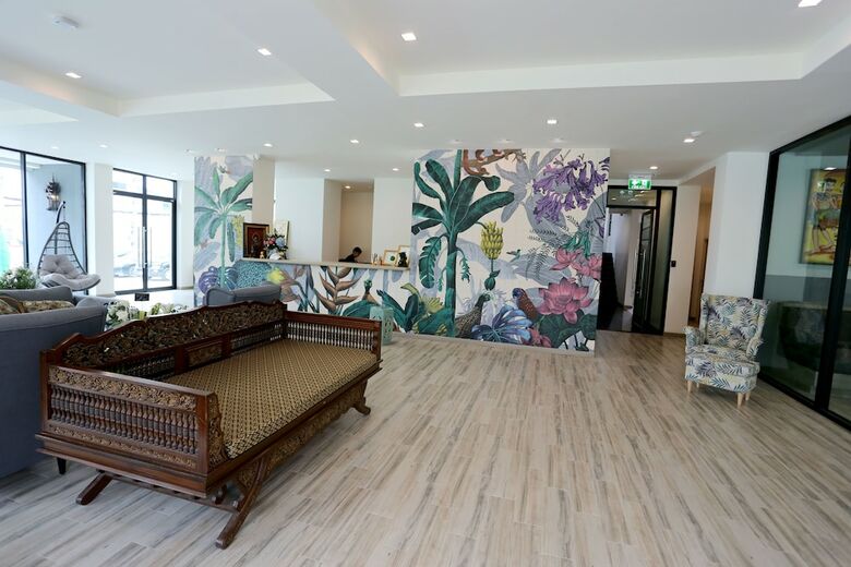 Hostal Bangkok Oasis Hotel
