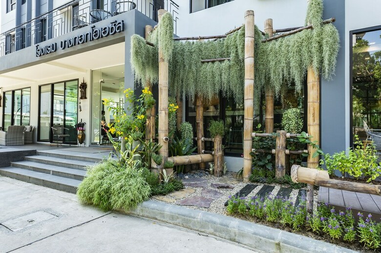 Hostal Bangkok Oasis Hotel