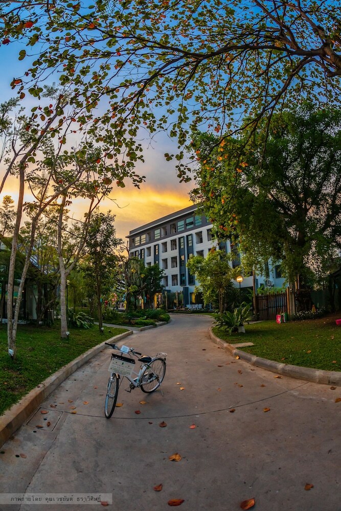 Hostal Bangkok Oasis Hotel