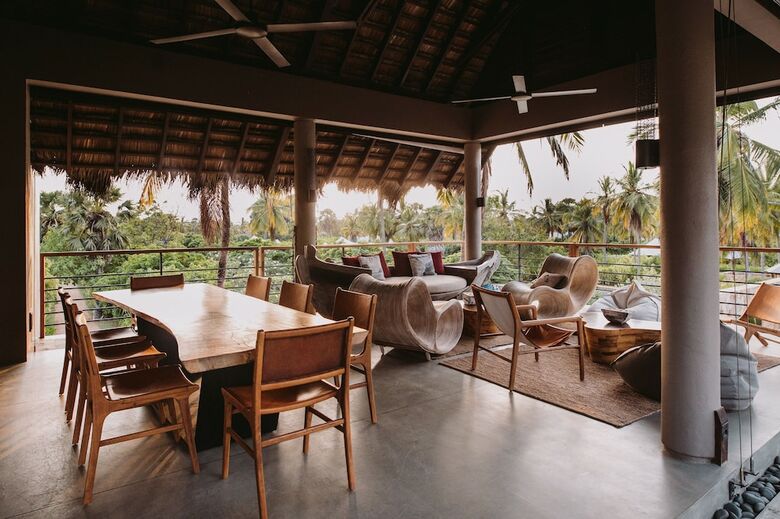Hotel Karpaha Sands