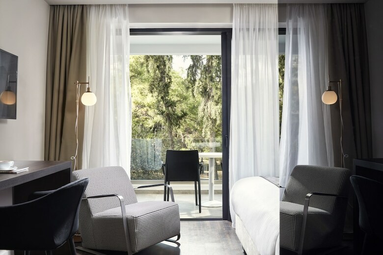 Azur Hotel