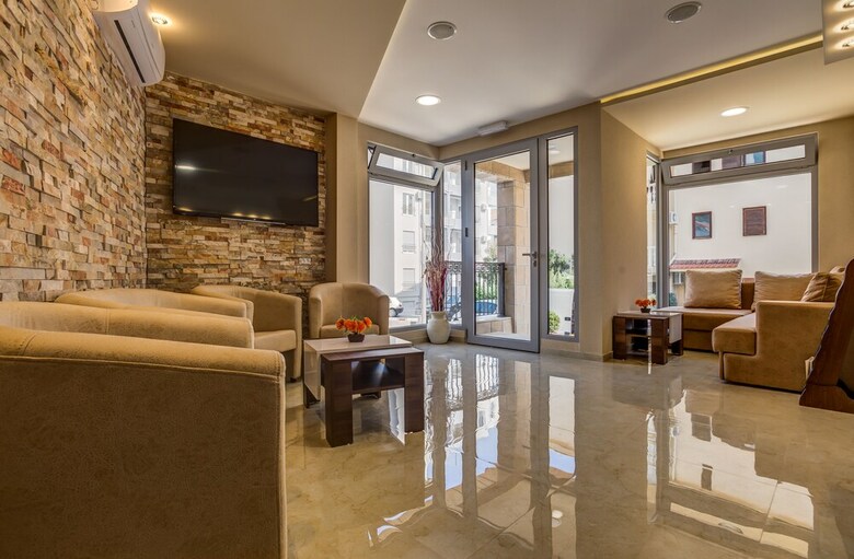 Aparthotel Almare Apartments  Budva