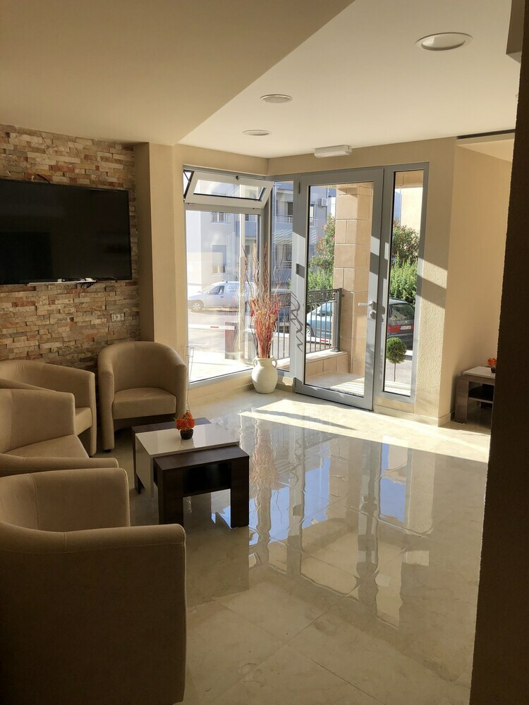 Aparthotel Almare Apartments  Budva