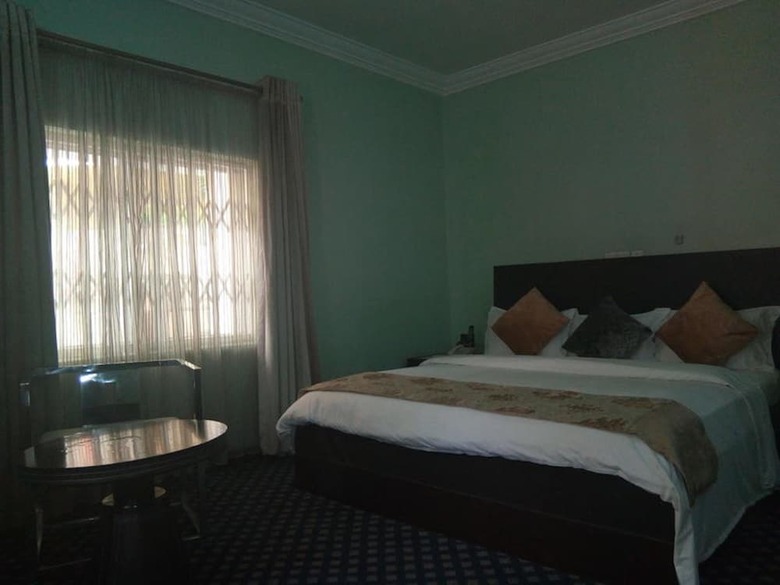 Paris Choice Hotels & Resort Wuse