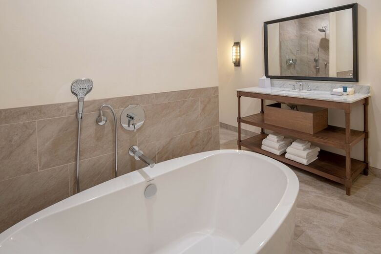 Hotel Four Points By Sheraton Santa Cruz Scotts Valley
