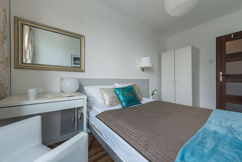 Unit Short Rent Apartment By Warsaw Metro Station
