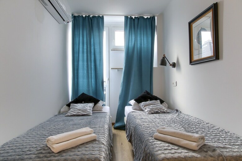 Unit Short Rent Apartment By Warsaw Metro Station