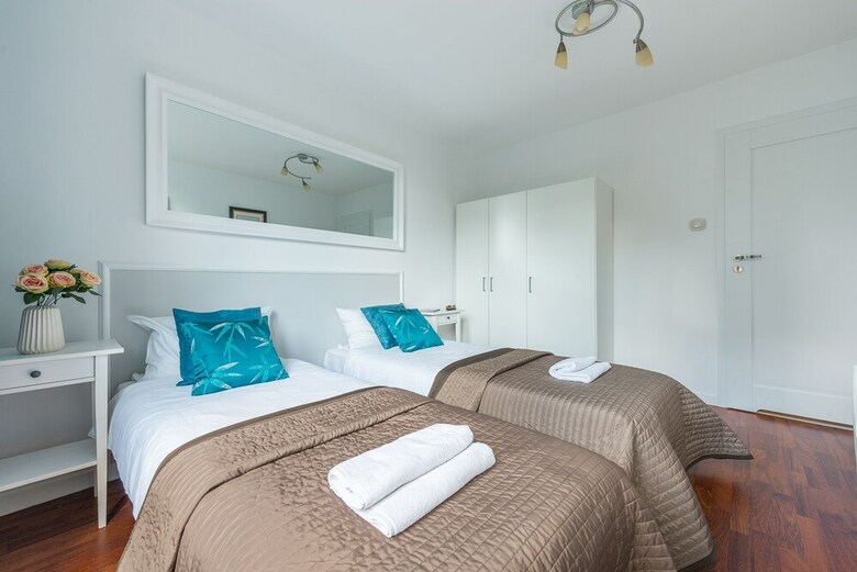 Unit Short Rent Apartment By Warsaw Metro Station