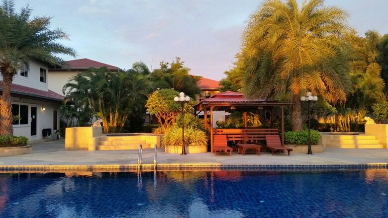 Hotel Serene Sands Health Resort