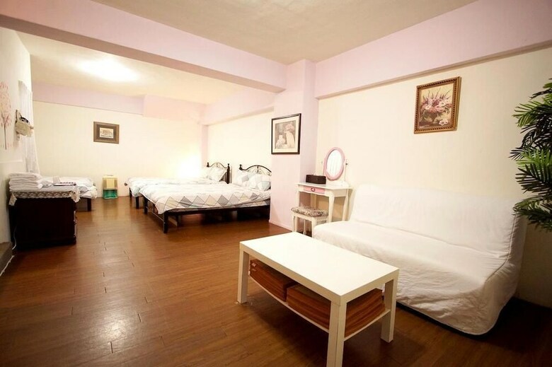 Bed & Breakfast The Summer Of Memory