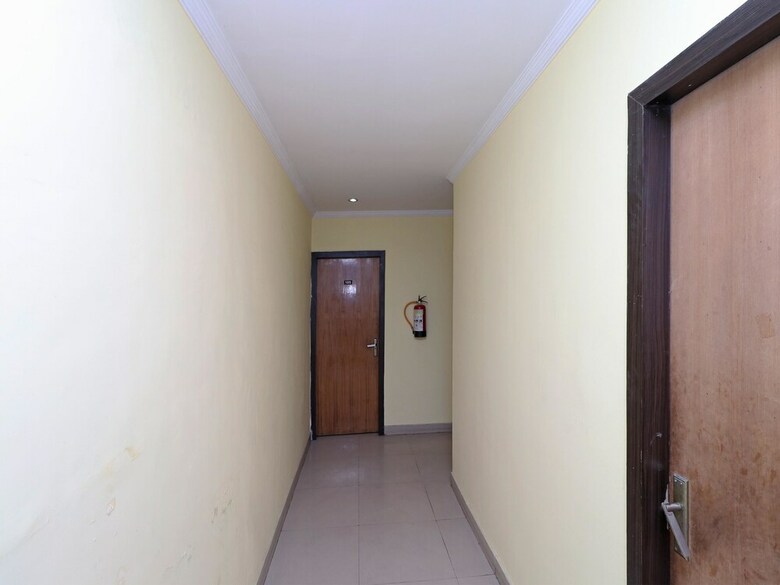 Hotel Oyo 13474 Punjab Regency