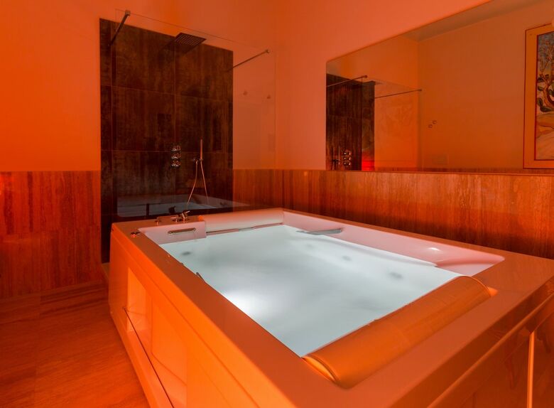 Bed & Breakfast Alexander Art Nouveau Suites