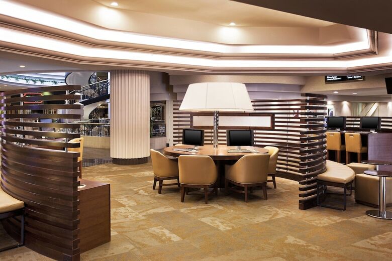 Hotel Sheraton Greensboro At Four Seasons
