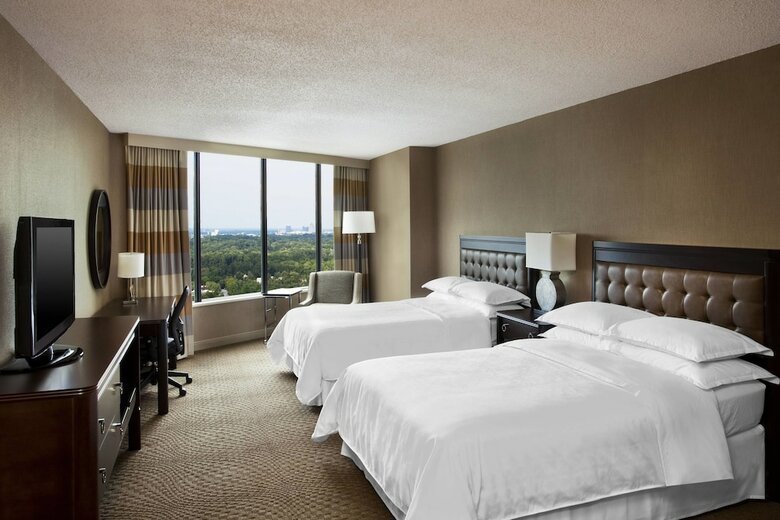 Hotel Sheraton Greensboro At Four Seasons